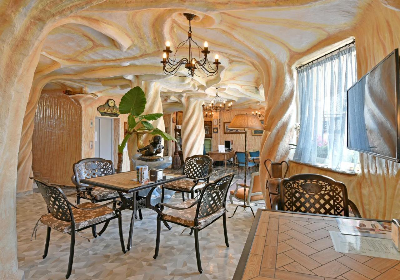 Sirena Palace Family Hotel 奥布佐尔 外观 照片