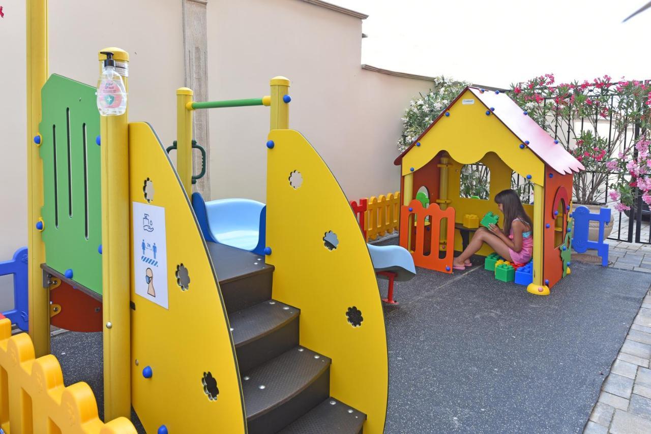 Sirena Palace Family Hotel 奥布佐尔 外观 照片