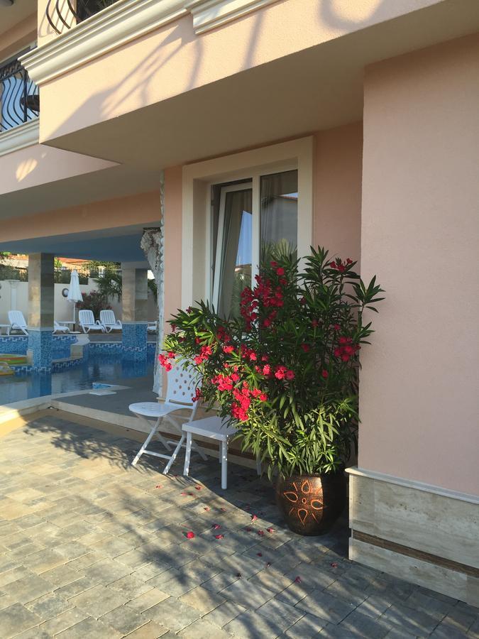 Sirena Palace Family Hotel 奥布佐尔 外观 照片