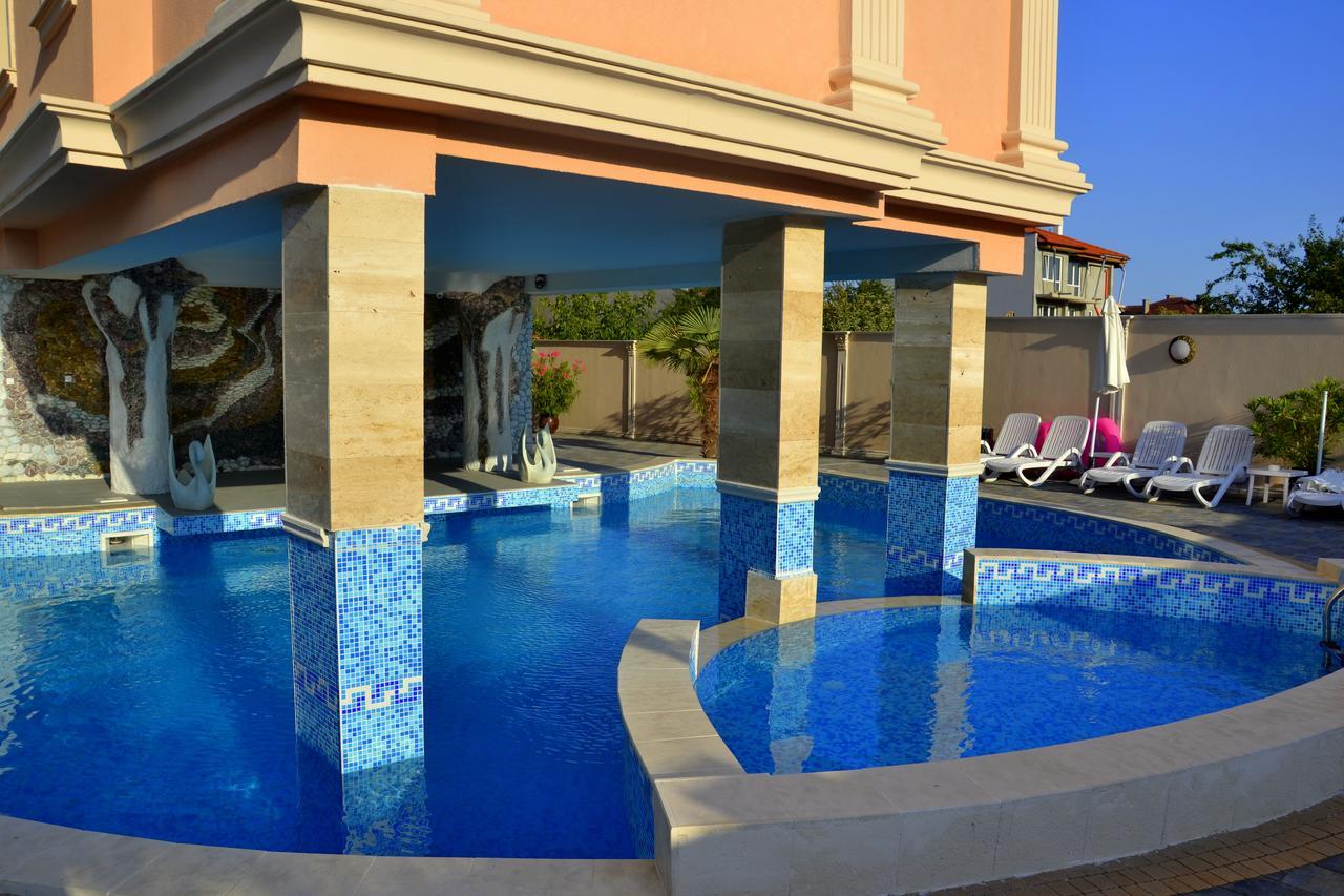 Sirena Palace Family Hotel 奥布佐尔 外观 照片